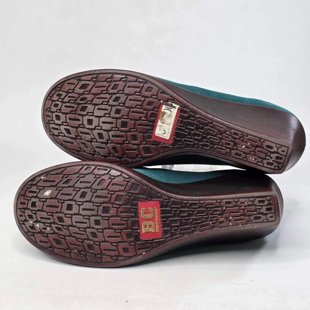 BC Footwear Teal Suede Floral Embroidered Wedge Moccasin Pumps Women's Size 7